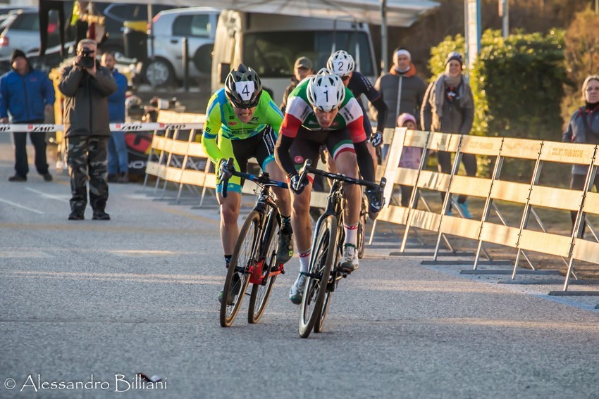 La maglia tricolore di Luca Braidot brilla sul lungomare di Bibione. Grande successo per la 10^ tappa del Trofeo Triveneto di ciclocross